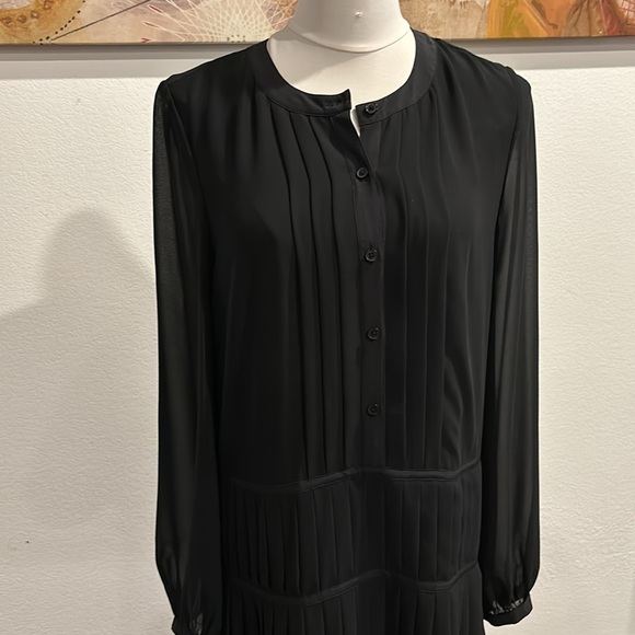 Tory Burch Sydney Pleated Black Shirt Dress - Picture 5 of 11